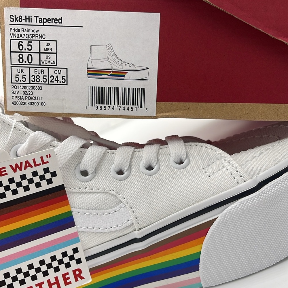 Vans WMNS Sk8-Hi Tapered Pride Rainbow Platform Sneakers
VN0A7Q5PRNC - Picture 16 of 16